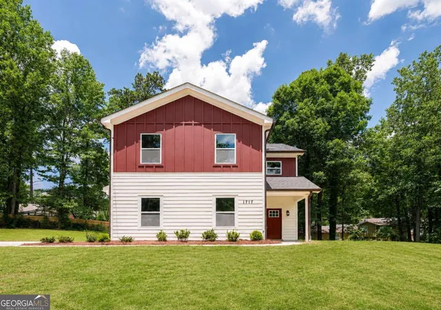 3rd image of 1717 Hilton Ridge Ct, Lithonia, GA 30058 | MLS# 10814363