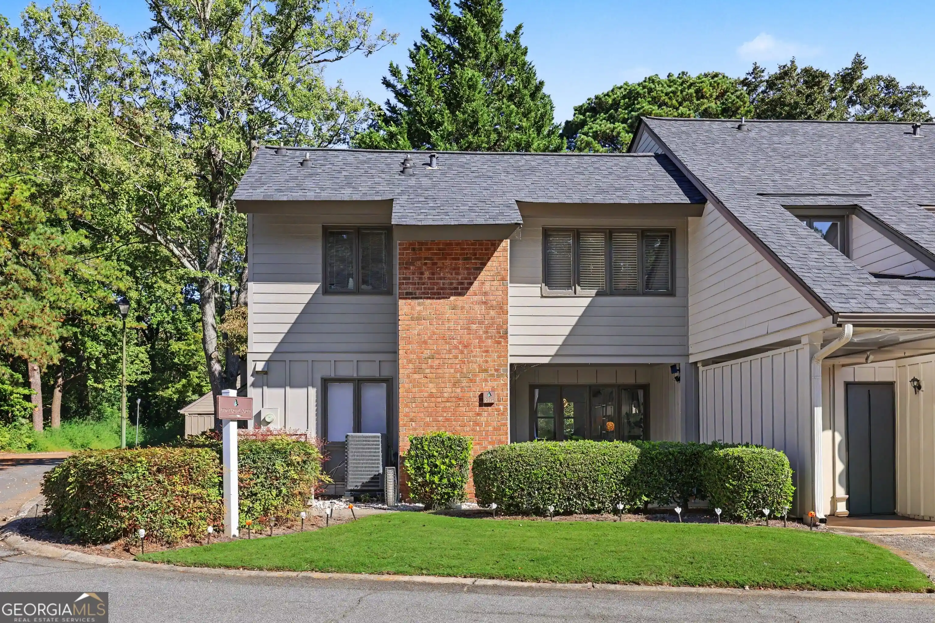 Condo for sale at 2515 Cedar Cyn Rd SE, Marietta, GA 30067 | MLS# 10882236