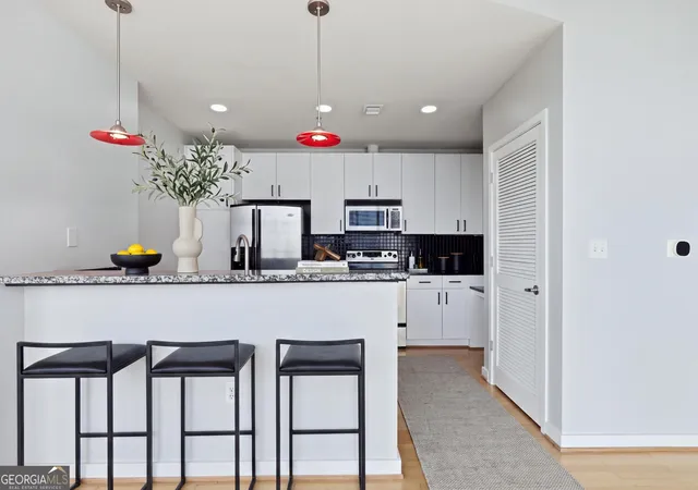 1st image of 943 Peachtree St Ne #1915, Atlanta, GA 30309 | MLS# 10765803