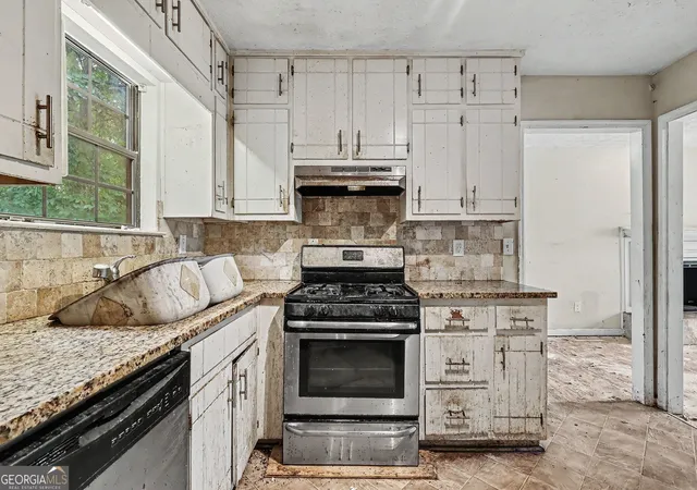 Homes for sale in Jonesboro, GA | 8326 Commanche Ct, Jonesboro, GA 30236 | MLS# 10787296