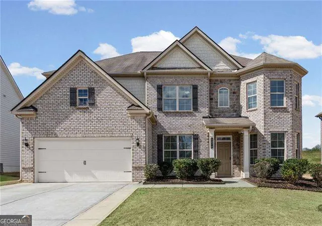 Photo 1 of Single family home for sale at 5470 Mirror Lake Dr, Cumming, GA 30028 | MLS# 10820200 | Listing updated on 2026-08-20