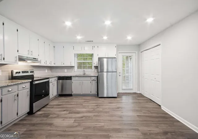 3rd image of 360 Bellemeade Dr Sw, Marietta, GA 30008 | MLS# 10814245