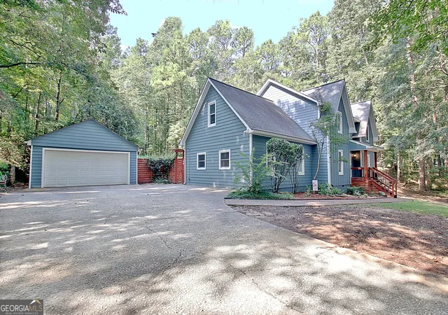 Photo 3 of Single family home for sale at 120 Adams Ct, Fayetteville, GA 30214 | MLS# 10830741 | Listing updated on 2026-10-22