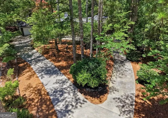 Photo 3 of Single family home for sale at 6504 Yacht Clb Rd, Flowery Branch, GA 30542 | MLS# 10787228 | Listing updated on 2026-10-04