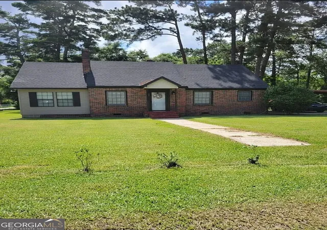 Photo 1 of Single family home for sale at 389 Stewart St Sw, Pelham, GA 31779 | MLS# 10880316 | Listing updated on 2026-10-28