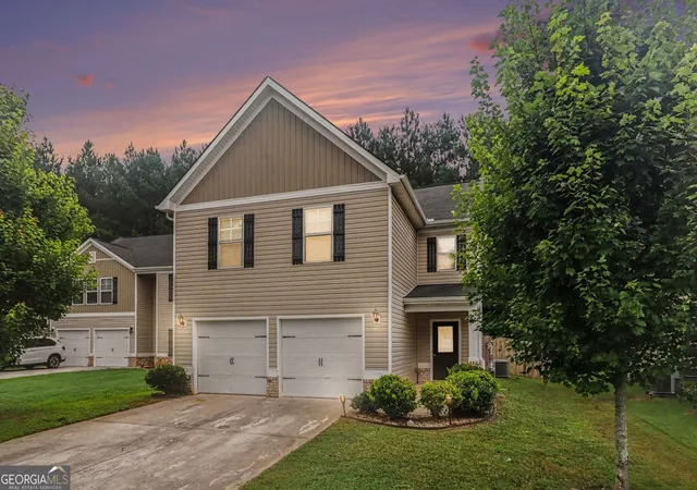 Photo 2 of Single family home for sale at 186 Brasch Park Dr, Grantville, GA 30220 | MLS# 10814081 | Listing updated on 2026-09-06