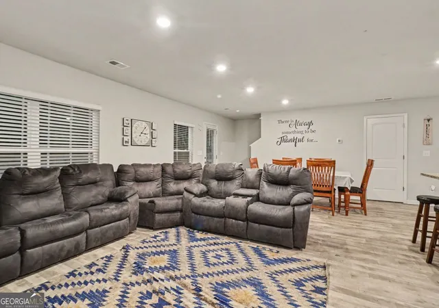 Photo 4 of Single family home for sale at 186 Brasch Park Dr, Grantville, GA 30220 | MLS# 10814081 | Listing updated on 2026-09-06