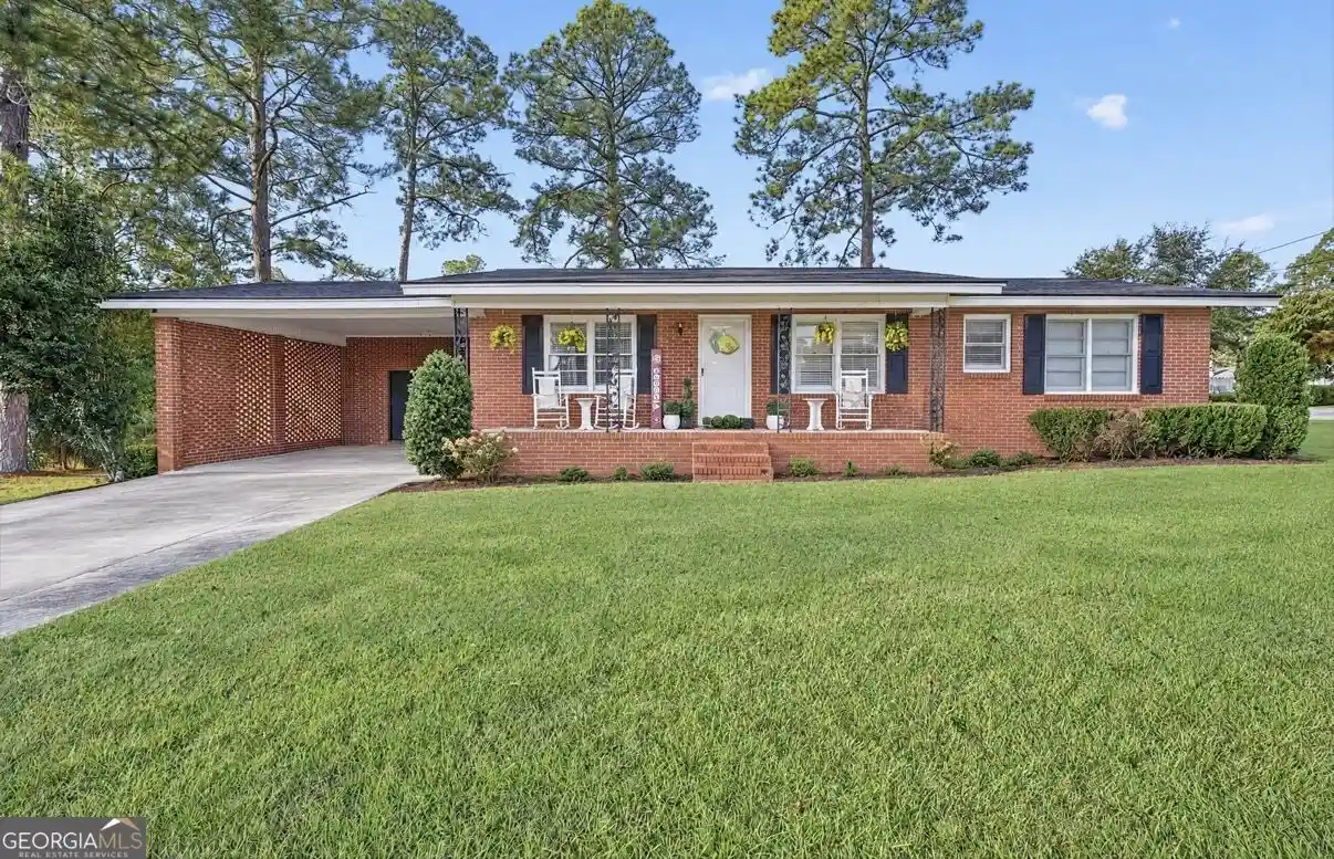 Photo 1 of Single family home for sale at 108 Jessup St, Eastman, GA 31023 | MLS# 10882313 | Listing updated on 2026-10-30