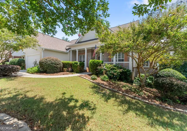 Photo 3 of Single family home for sale at 3819 Walnut Grove Wy, Gainesville, GA 30506 | MLS# 10820346 | Listing updated on 2026-09-29