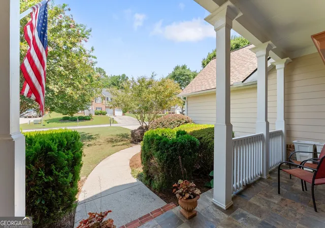 Photo 4 of Single family home for sale at 3819 Walnut Grove Wy, Gainesville, GA 30506 | MLS# 10820346 | Listing updated on 2026-10-25