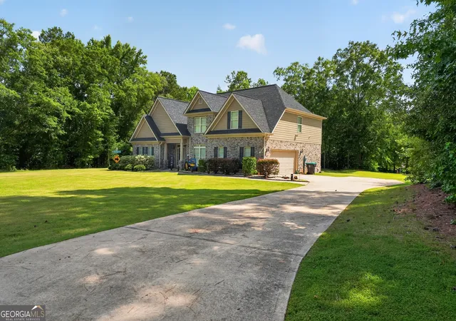 Photo 3 of Single family home for sale at 312 Conway Ct, Mcdonough, GA 30252 | MLS# 10793276 | Listing updated on 2026-10-08