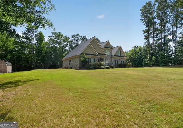 Photo 4 of Single family home for sale at 312 Conway Ct, Mcdonough, GA 30252 | MLS# 10793276 | Listing updated on 2026-10-08