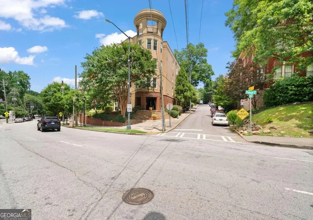 Condo for sale at 1029 Piedmont Ave Ne #401, Atlanta, GA 30309 | MLS# 10319445 | Listing updated on 2024-08-13