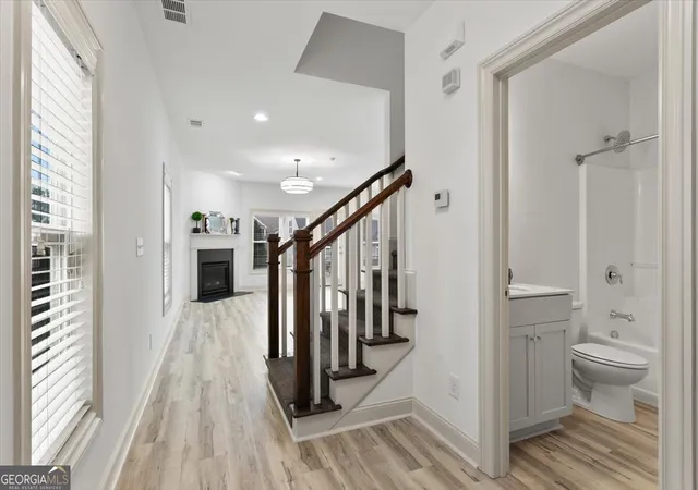 4th image of 1520 Craftsman Rd, Atlanta, GA 30318 | MLS# 10788233