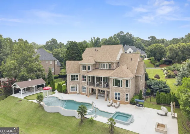4th image of 15884 Meadow King Ct, Alpharetta, GA 30004 | MLS# 10806732