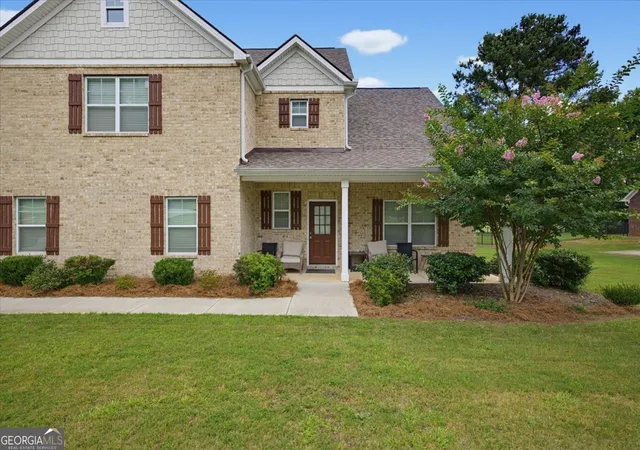 Photo 3 of Single family home for sale at 860 N Bethany Rd, Mcdonough, GA 30252 | MLS# 10796337 | Listing updated on 2026-09-13
