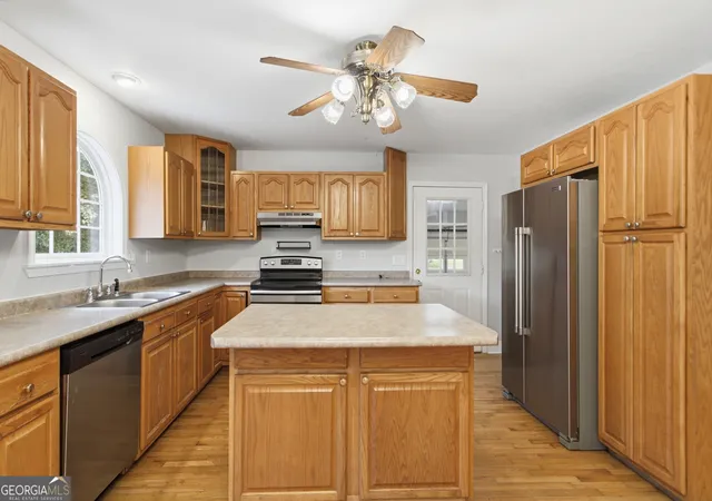 3rd image of 98 Eb Rd, Cleveland, GA 30528 | MLS# 10817618
