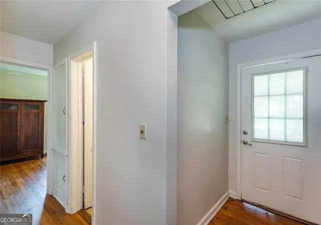 Photo 3 of Single family home for sale at 453 N Pineview Ct, Decatur, GA 30030 | MLS# 10810561 | Listing updated on 2026-10-26