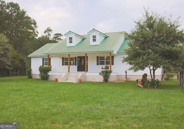 Photo 1 of Sale Pending at 1325 Joe Knox Bridge Rd, Nahunta, GA 31553 | MLS# 10827613 | Listing updated on 2026-08-26