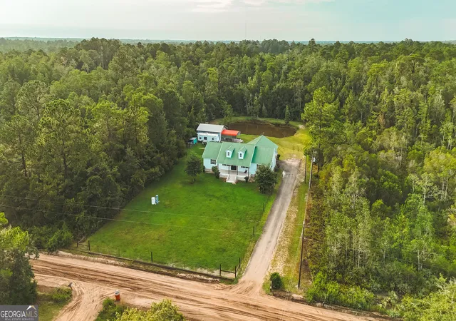 Photo 2 of Sale Pending at 1325 Joe Knox Bridge Rd, Nahunta, GA 31553 | MLS# 10827613 | Listing updated on 2026-08-26
