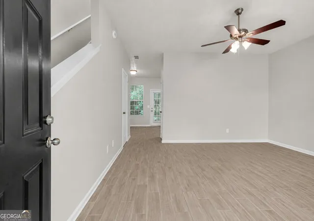 Photo 4 of Townhouse for sale at 6114 Camden Forrest Dr, Riverdale, GA 30296 | MLS# 10808077 | Listing updated on 2026-08-31