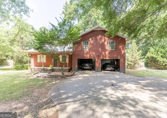 1st image of 111 Willow St, Commerce, GA 30529 | MLS# 10825752