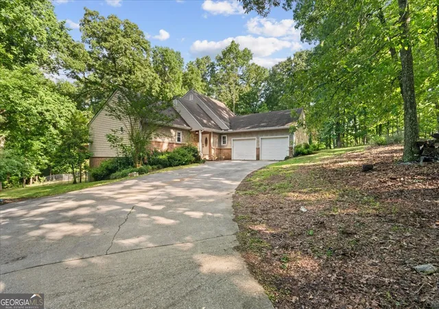 Homes for sale in Cohutta, GA | 4700 Loftwood Dr, Cohutta, GA 30710 | MLS# 10778266