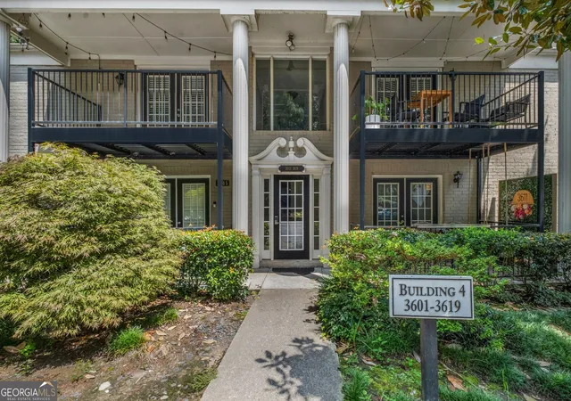 Listing Photo 5 - Condo for sale in building located at 3613 Essex Ave, Atlanta, GA 30339 - Unit #60