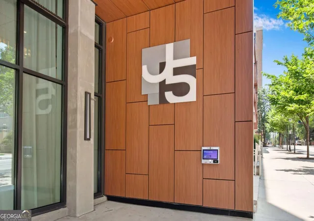 Photo 3 of Condo for sale at 775 Juniper St Ne #303, Atlanta, GA 30308 | MLS# 10601046 | Listing updated on 2026-09-24