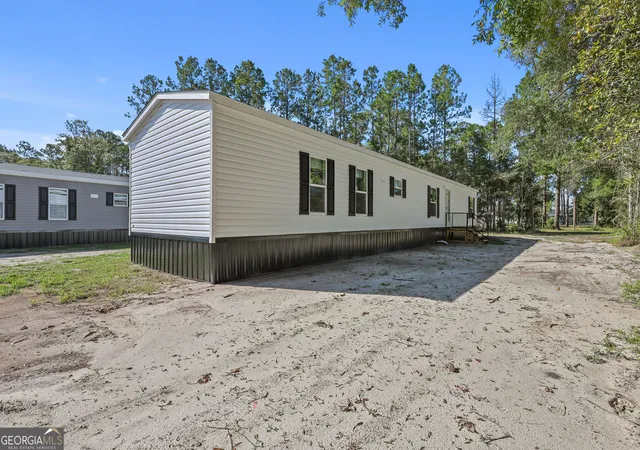 Photo 3 of Manufactured home for sale at 1118 East 121 Pl, Folkston, GA 31537 | MLS# 10836721 | Listing updated on 2026-09-28