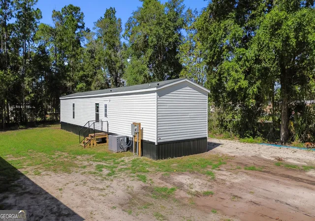 Photo 3 of Manufactured home for sale at 1118 East 121 Pl, Folkston, GA 31537 | MLS# 10836721 | Listing updated on 2026-09-28