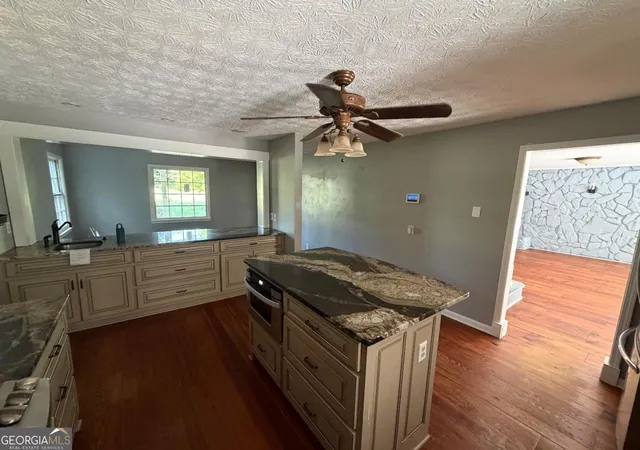 3rd image of 75 Price Dr W, Locust Grove, GA 30248 | MLS# 10767941
