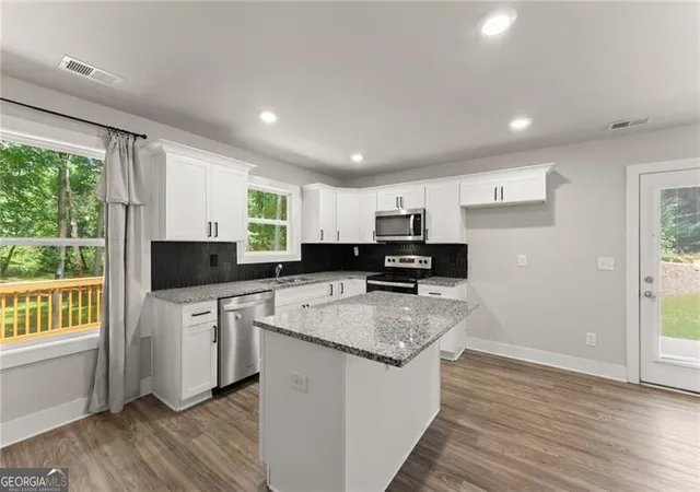 2nd image of 347 Shalloway Dr Ne, Kennesaw, GA 30144 | MLS# 10824127