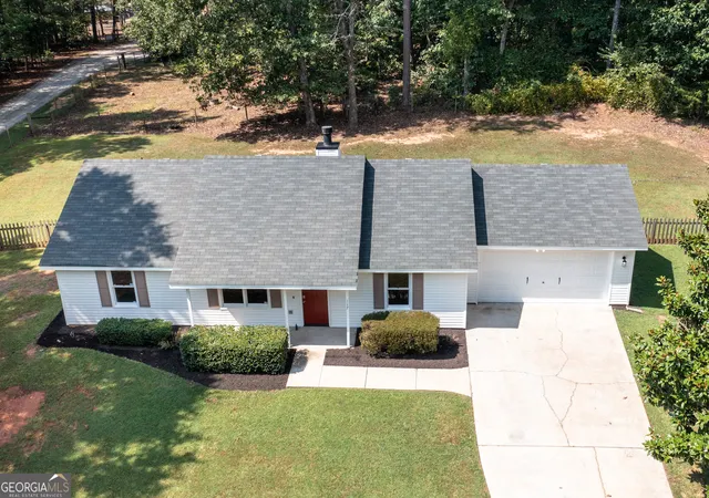 Photo 2 of Sale Pending at 117 Hardy Rd, Senoia, GA 30276 | MLS# 10835885 | Listing updated on 2026-09-03