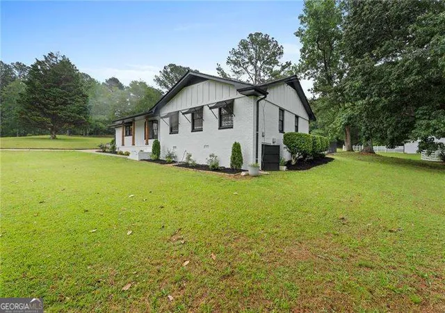 3rd image of 2827 Hwy 138 Ne, Conyers, GA 30013 | MLS# 10672845