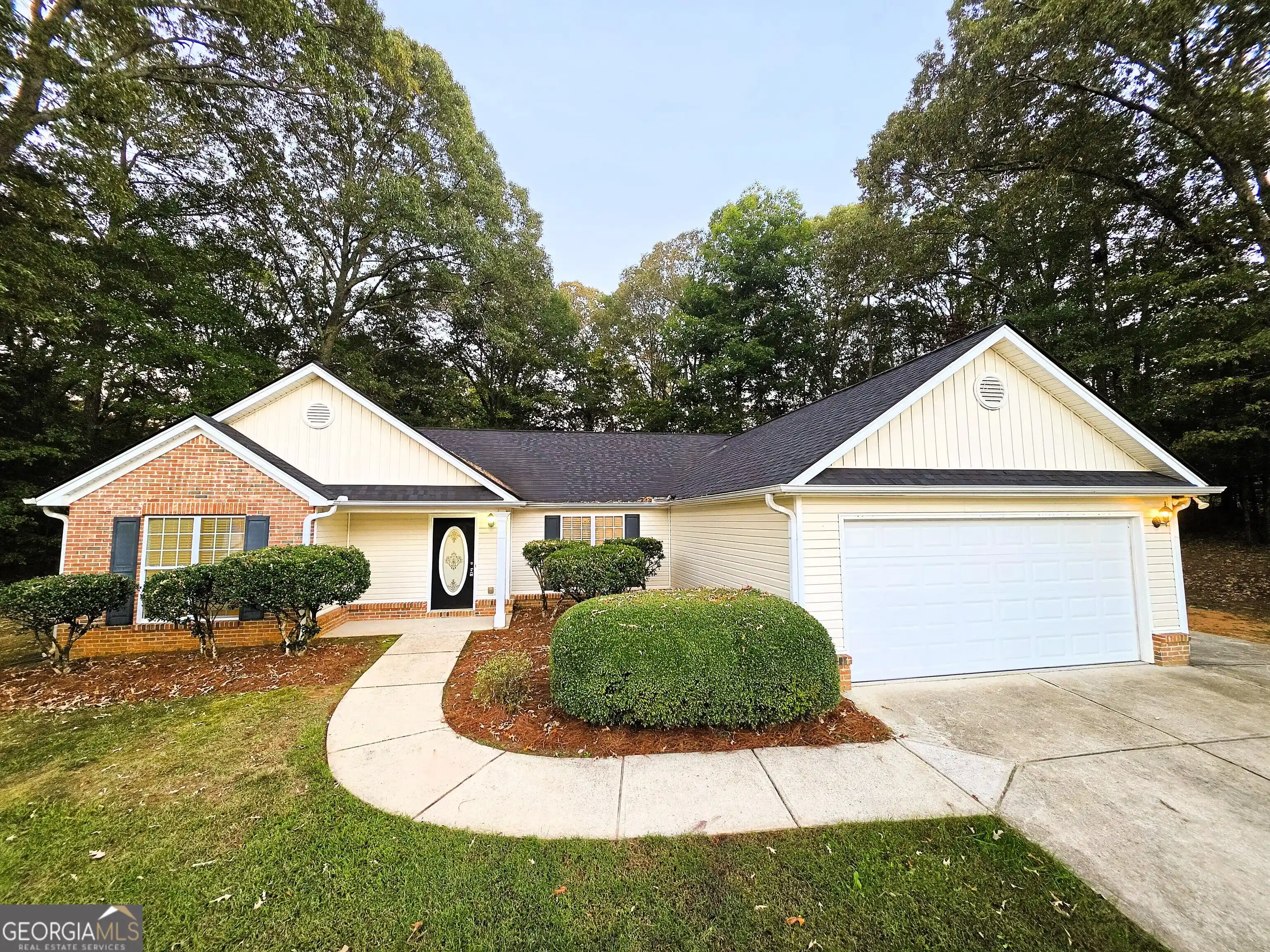 Single family home for sale at 122 Silver Bell Rd, Jefferson, GA 30549 | MLS# 10874780