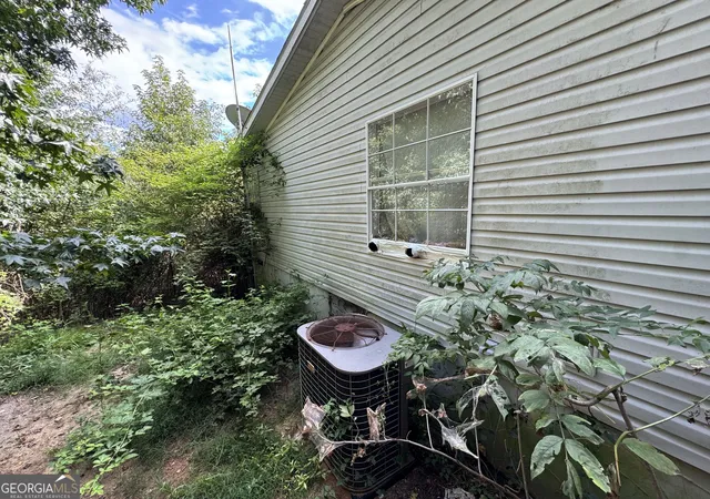 Photo 3 of Single family home for sale at 1675 Hwy 101 S, Temple, GA 30179 | MLS# 10824159 | Listing updated on 2026-09-20