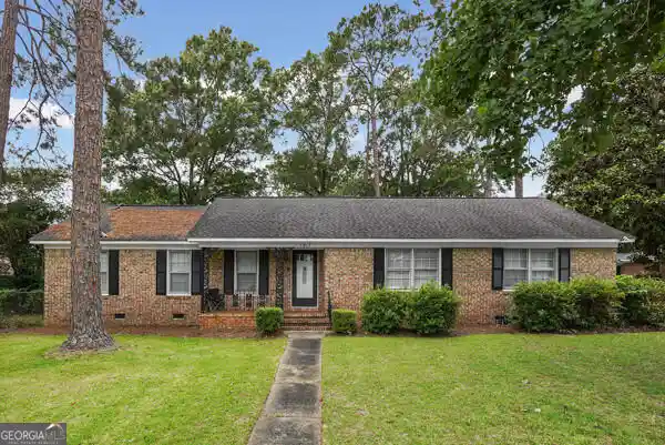 Photo 1 of Single family home for sale at 1817 Green Valley Ln, Albany, GA 31707 | MLS# 10866941 | Listing updated on 2026-10-18