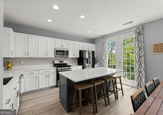 Photo 3 of Sale Pending at 11352 Musette Cir, Alpharetta, GA 30009 | MLS# 10815877 | Listing updated on 2026-08-24