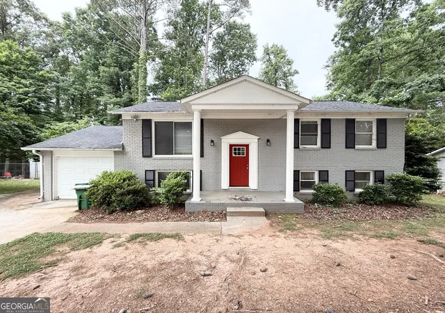Photo 2 of Sale Pending at 4392 Cedar Ridge Trl, Stone Mountain, GA 30083 | MLS# 10830027 | Listing updated on 2026-08-28