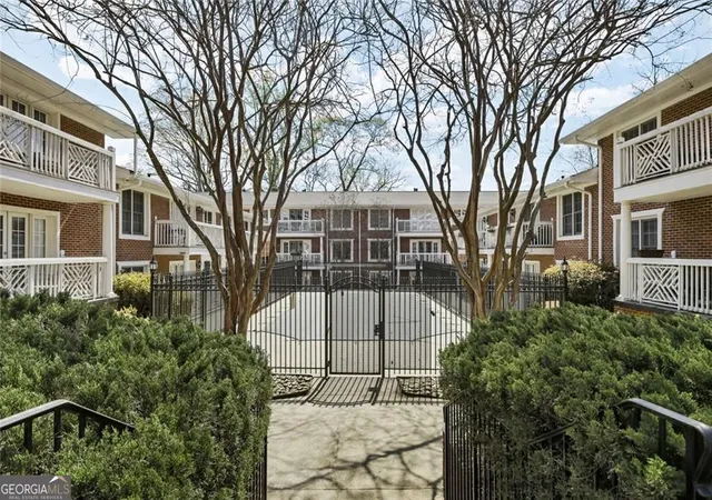 2nd image of 869 Briarcliff Rd Ne, Atlanta, GA 30306
