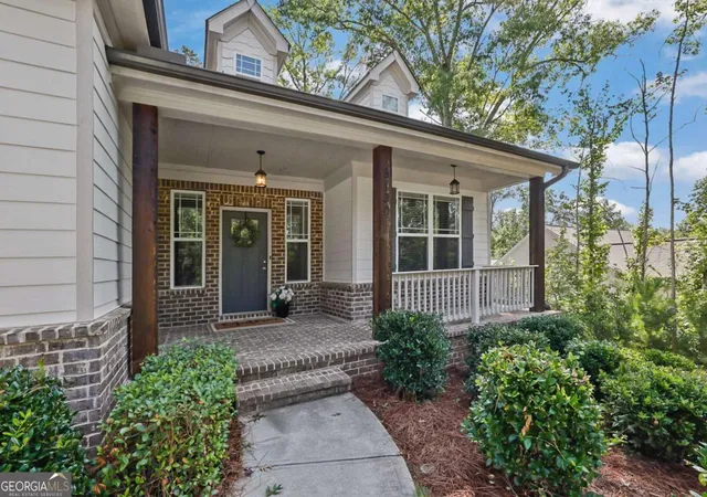 Photo 2 of Single family home for sale at 8130 Calloway Club Dr, Cumming, GA 30028 | MLS# 10823506 | Listing updated on 2026-09-13