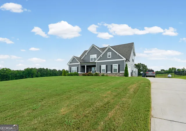 Photo 2 of Single family home for sale at 963 Highway 16 W, Newnan, GA 30263 | MLS# 10804266 | Listing updated on 2026-07-27