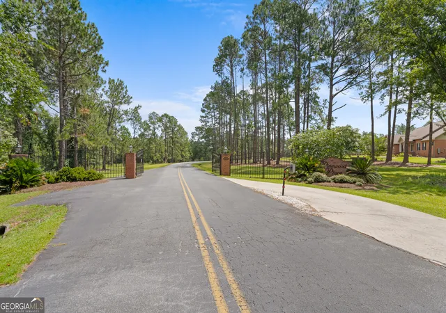 Homes for sale in Vidalia, GA | 220 Pinewood Dr, Vidalia, GA 30474 | MLS# 10798243
