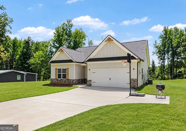 Photo 2 of Single family home for sale at 46 Appaloosa Dr, Dallas, GA 30132 | MLS# 10824504 | Listing updated on 2026-09-13