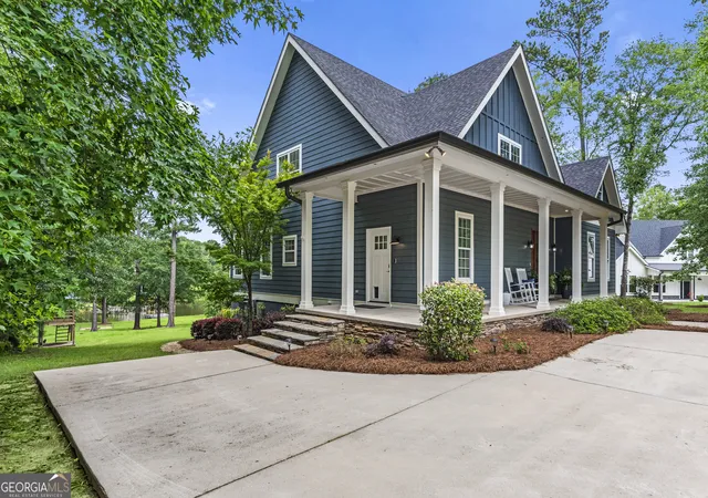 Homes for sale in Milledgeville, GA | 484 Eagles Way Ne, Milledgeville, GA 31061 | MLS# 10793079