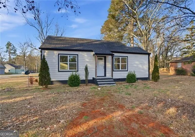 2nd image of 303 Glen Iris Dr, Monroe, GA 30655 | MLS# 10824394