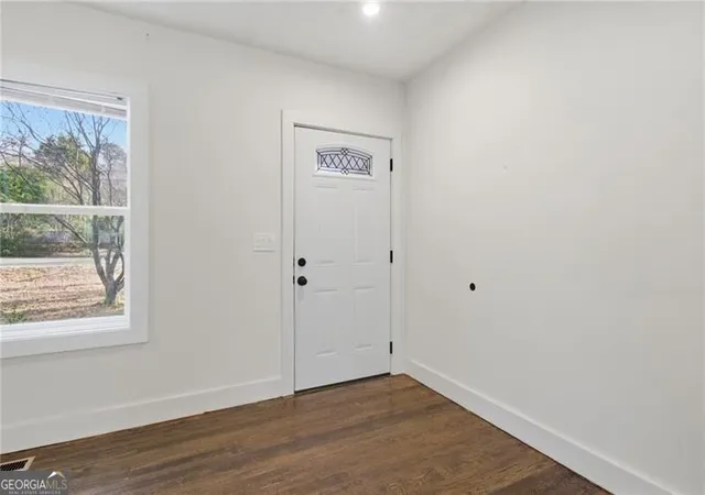 Photo 3 of Single family home for sale at 303 Glen Iris Dr, Monroe, GA 30655 | MLS# 10824394 | Listing updated on 2026-09-30
