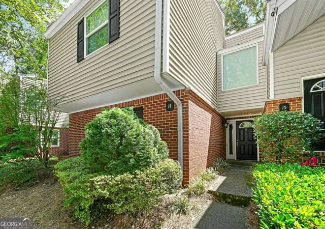 Photo 2 of Condo for sale at 14 Dunwoody Springs Dr, Sandy Springs, GA 30328 | MLS# 10830353 | Listing updated on 2026-09-13