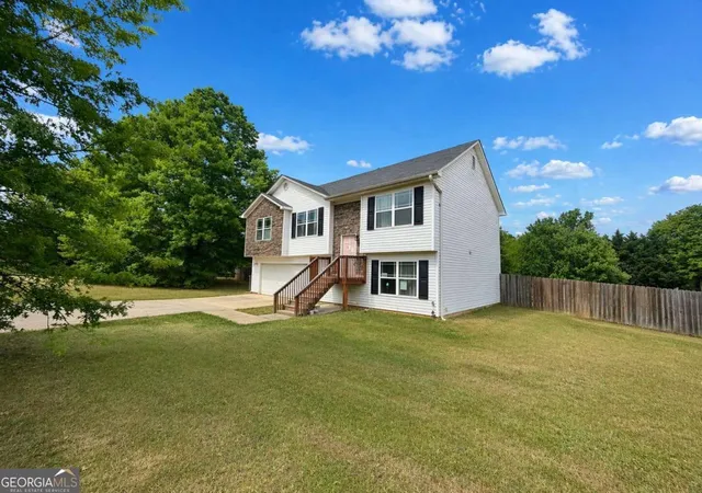 3rd image of 400 Kissee Ct, Jackson, GA 30233 | MLS# 10733562